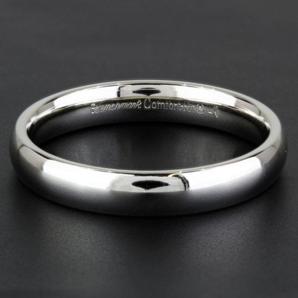 14k White Gold Comfort Fit Wedding Ring - Picture 1 of 3